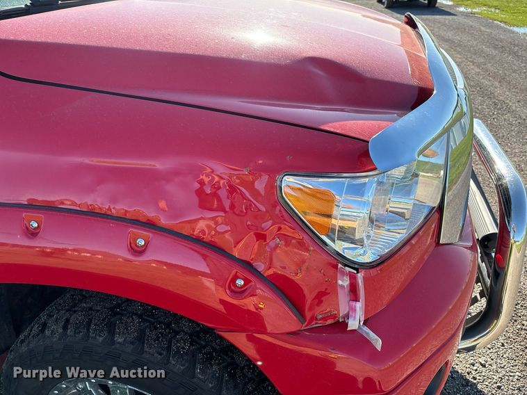 image for item EL2082 2008 Toyota Tundra CrewMax pickup truck