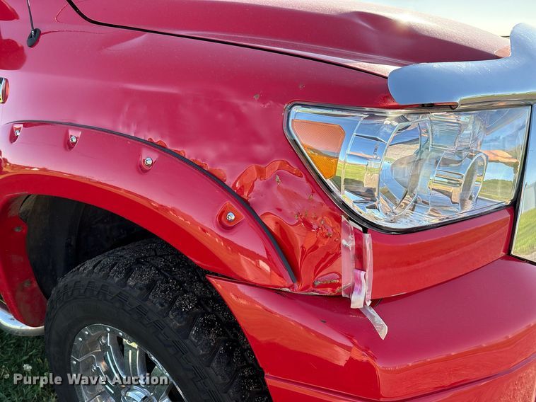 image for item EL2082 2008 Toyota Tundra CrewMax pickup truck