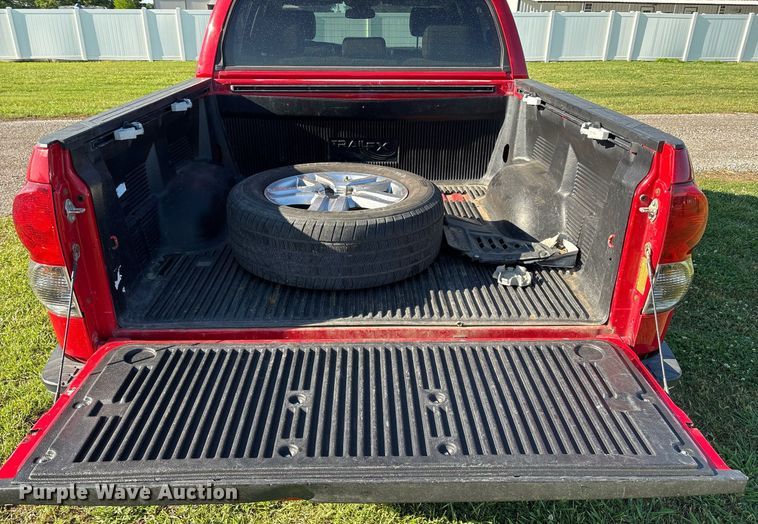 image for item EL2082 2008 Toyota Tundra CrewMax pickup truck