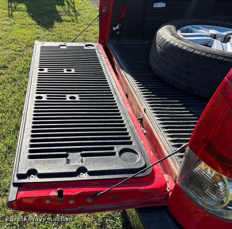 image for item EL2082 2008 Toyota Tundra CrewMax pickup truck