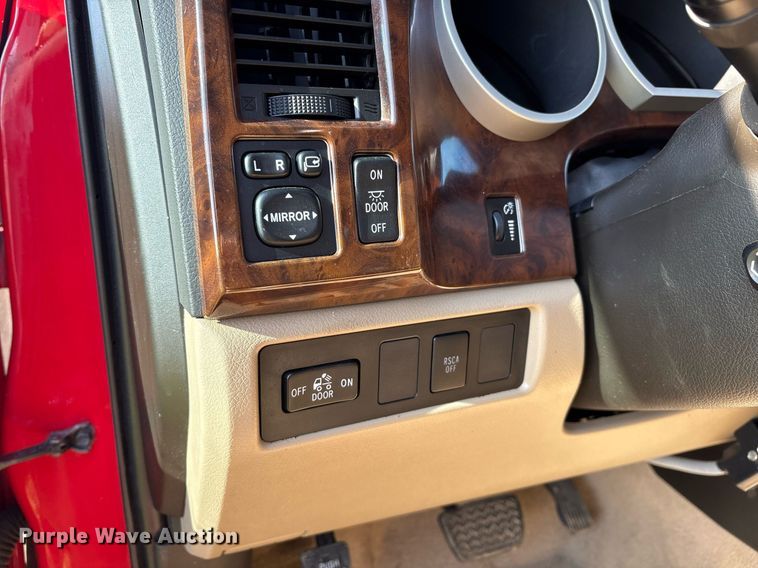 image for item EL2082 2008 Toyota Tundra CrewMax pickup truck