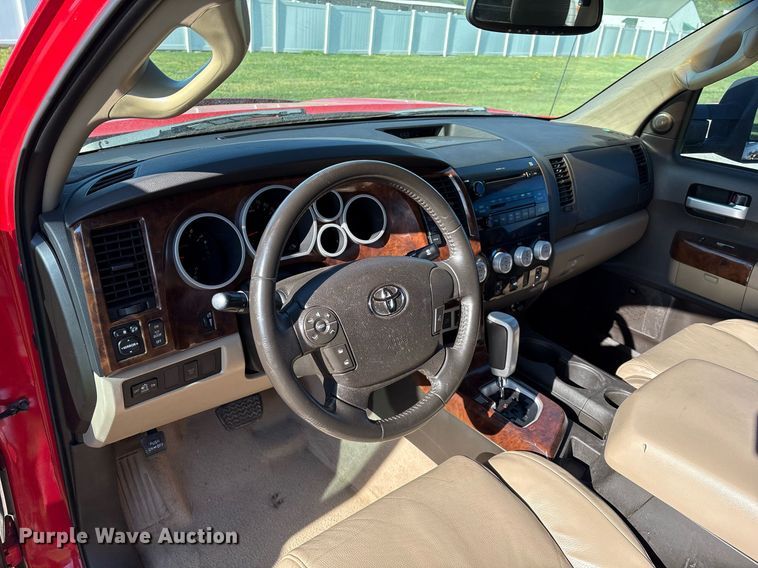 image for item EL2082 2008 Toyota Tundra CrewMax pickup truck