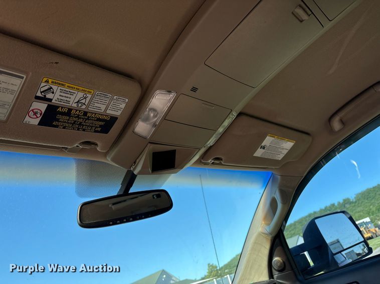 image for item EL2082 2008 Toyota Tundra CrewMax pickup truck