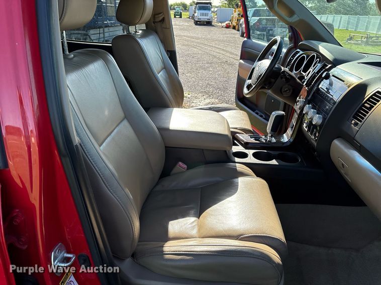 image for item EL2082 2008 Toyota Tundra CrewMax pickup truck