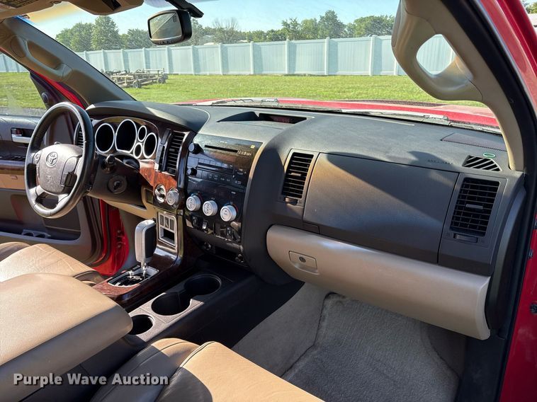 image for item EL2082 2008 Toyota Tundra CrewMax pickup truck