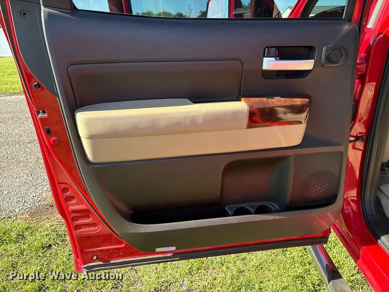 image for item EL2082 2008 Toyota Tundra CrewMax pickup truck