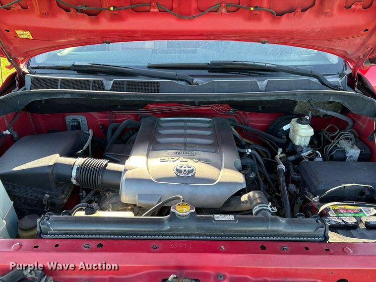 image for item EL2082 2008 Toyota Tundra CrewMax pickup truck