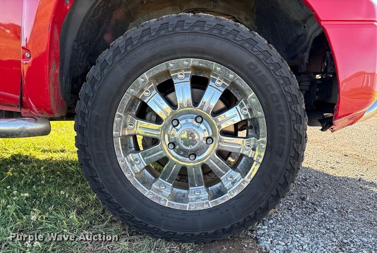 image for item EL2082 2008 Toyota Tundra CrewMax pickup truck