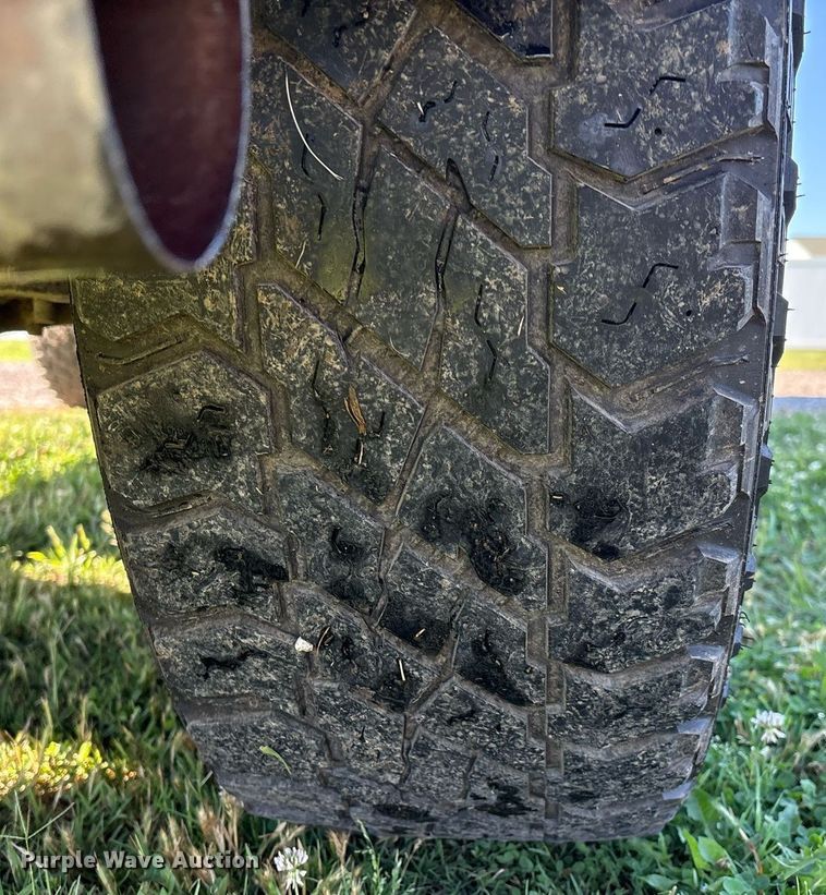 image for item EL2082 2008 Toyota Tundra CrewMax pickup truck