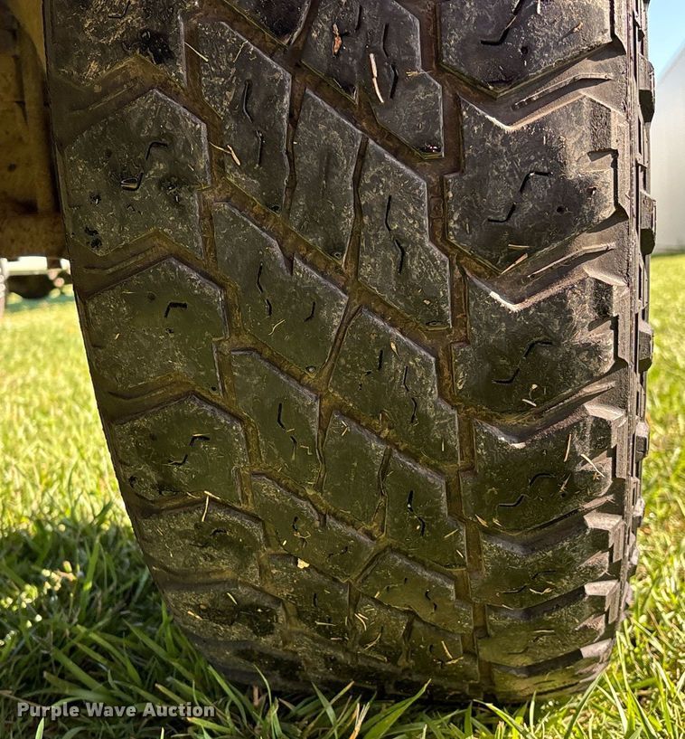 image for item EL2082 2008 Toyota Tundra CrewMax pickup truck