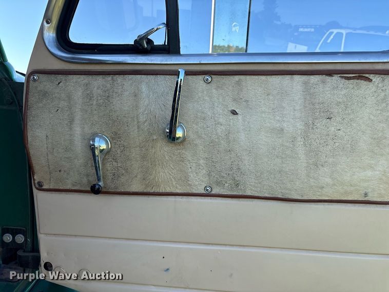 image for item EL2083 1951 Chevrolet COE 3500 truck cab and chassis