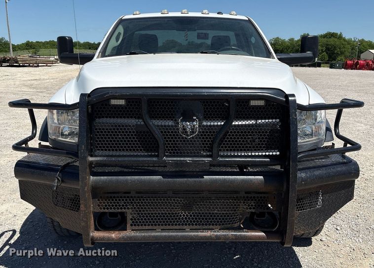 image for item EL2104 2017 Dodge Ram 4500 truck cab and chassis