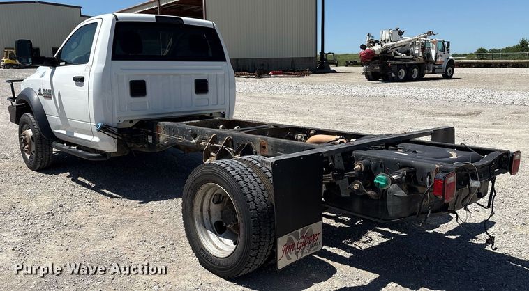 image for item EL2104 2017 Dodge Ram 4500 truck cab and chassis