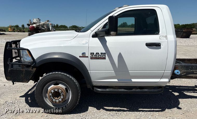 image for item EL2104 2017 Dodge Ram 4500 truck cab and chassis