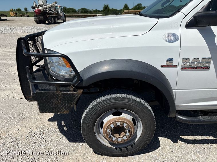 image for item EL2104 2017 Dodge Ram 4500 truck cab and chassis