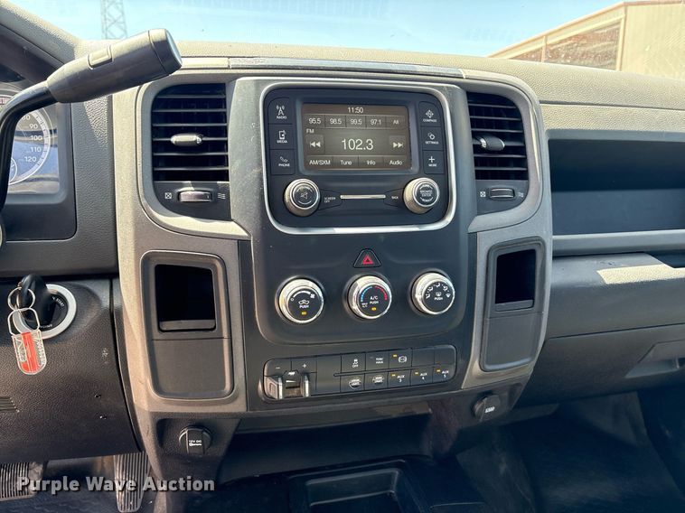 image for item EL2104 2017 Dodge Ram 4500 truck cab and chassis