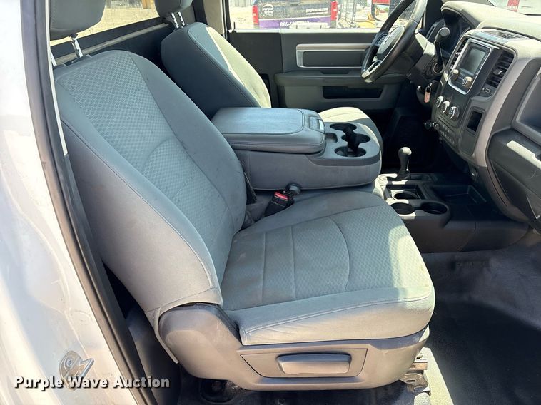 image for item EL2104 2017 Dodge Ram 4500 truck cab and chassis