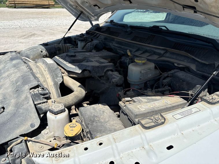 image for item EL2104 2017 Dodge Ram 4500 truck cab and chassis