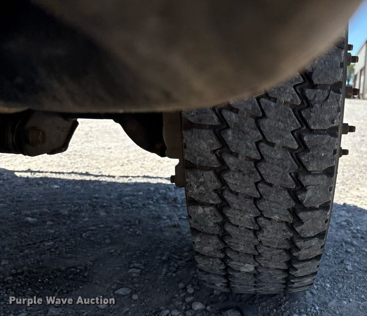 image for item EL2104 2017 Dodge Ram 4500 truck cab and chassis