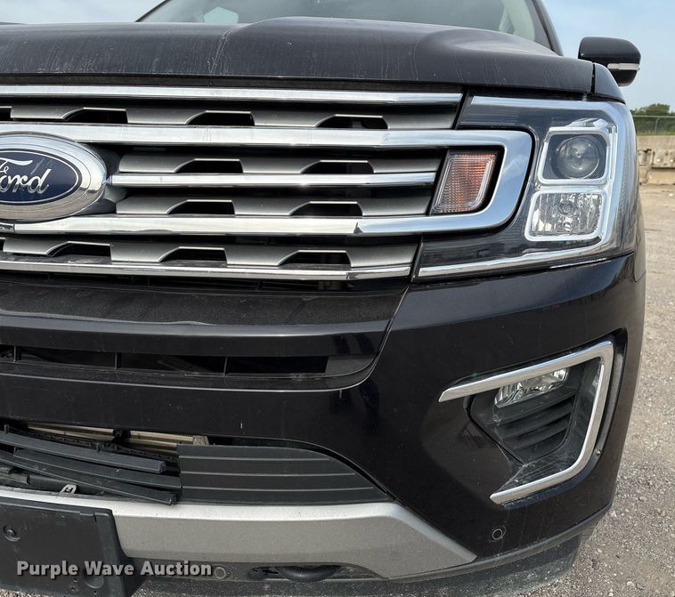 image for item EM2532 2021 Ford Expedition Max Limited SUV
