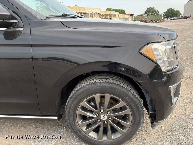 image for item EM2532 2021 Ford Expedition Max Limited SUV