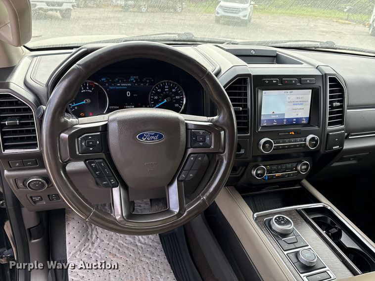 image for item EM2532 2021 Ford Expedition Max Limited SUV