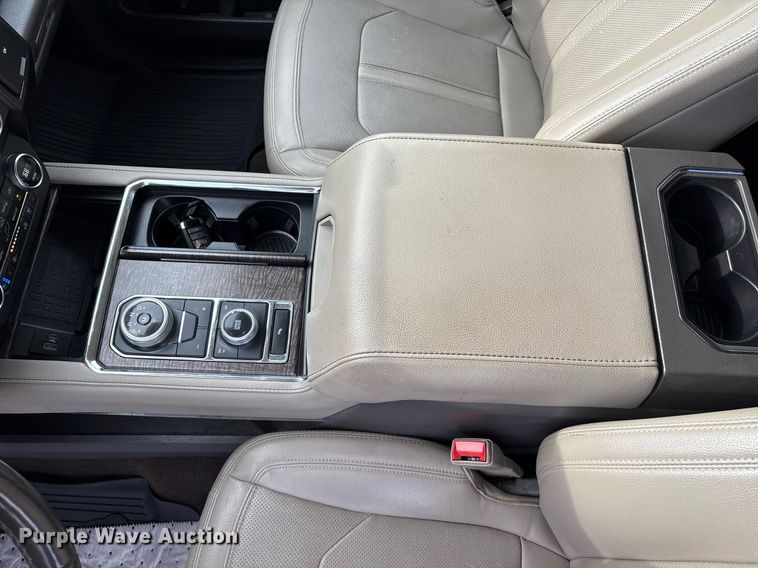 image for item EM2532 2021 Ford Expedition Max Limited SUV