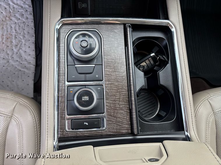 image for item EM2532 2021 Ford Expedition Max Limited SUV