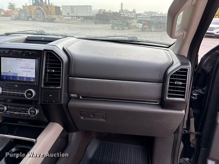 image for item EM2532 2021 Ford Expedition Max Limited SUV