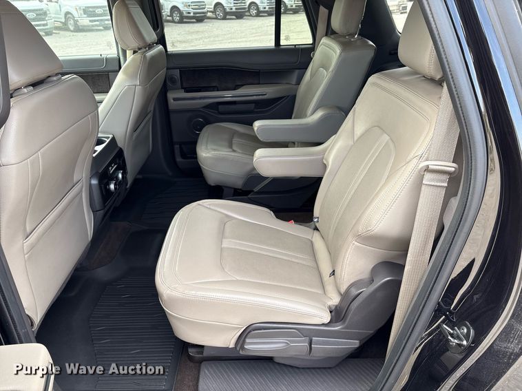 image for item EM2532 2021 Ford Expedition Max Limited SUV
