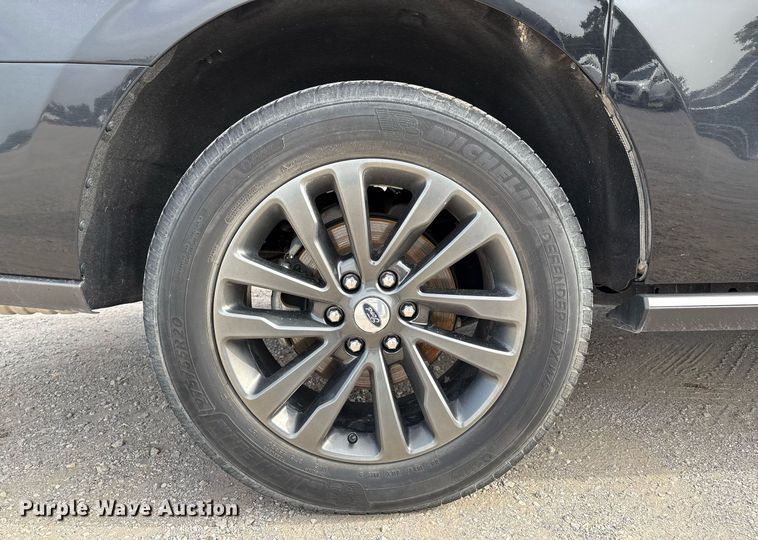 image for item EM2532 2021 Ford Expedition Max Limited SUV