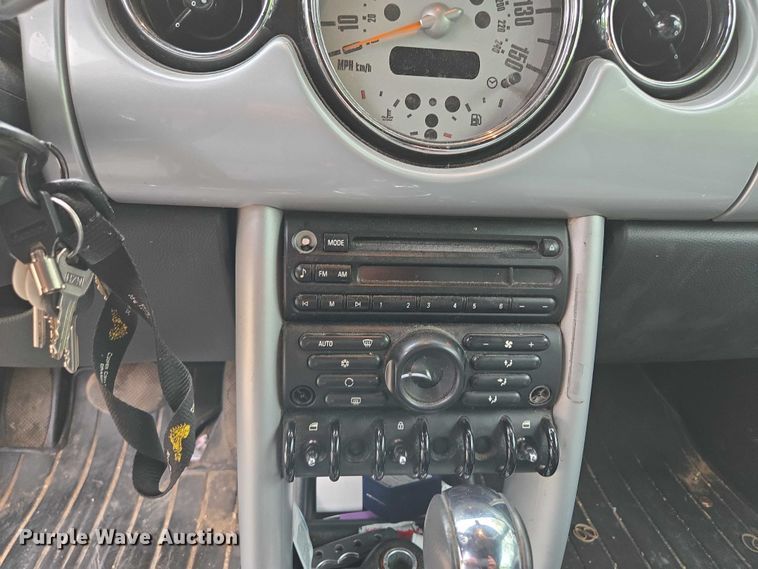 image for item EM7345 2005 Mini Cooper convertible