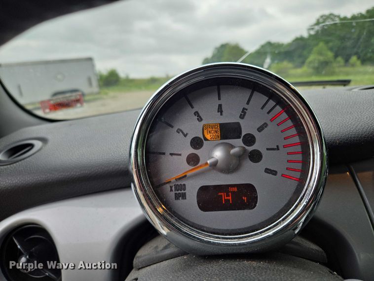 image for item EM7345 2005 Mini Cooper convertible