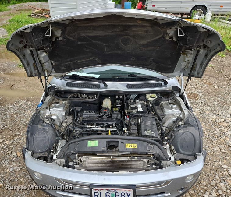 image for item EM7345 2005 Mini Cooper convertible