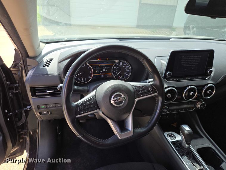 image for item EM7352 2021 Nissan Sentra 