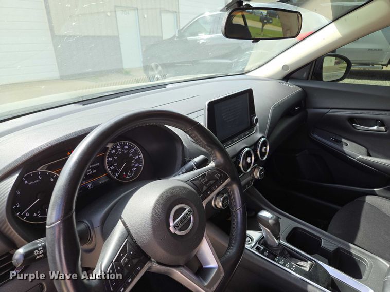 image for item EM7352 2021 Nissan Sentra 