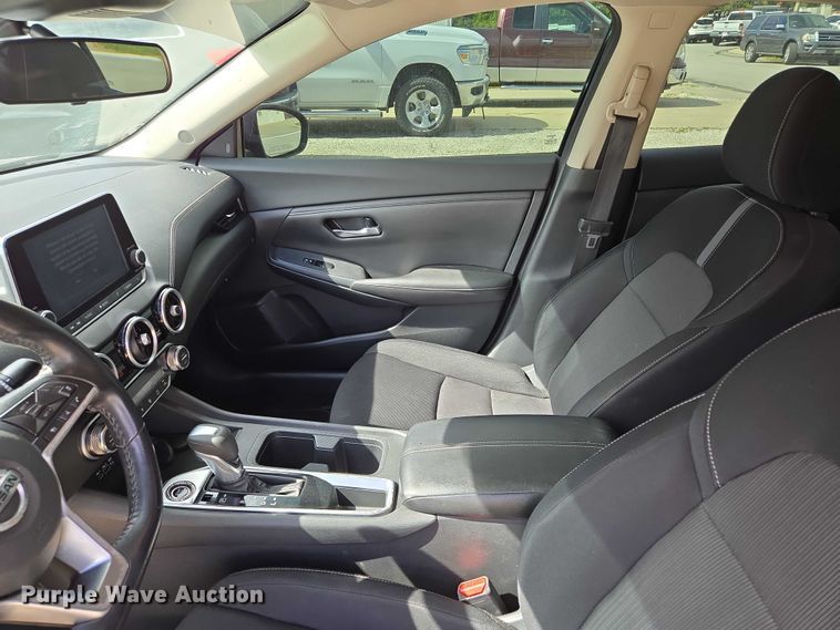 image for item EM7352 2021 Nissan Sentra 