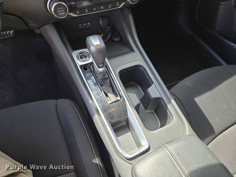 image for item EM7352 2021 Nissan Sentra 