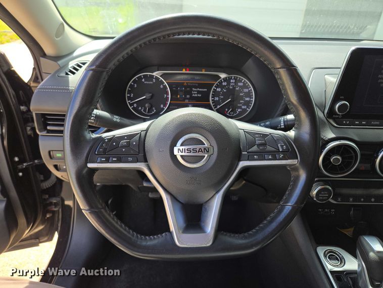 image for item EM7352 2021 Nissan Sentra 