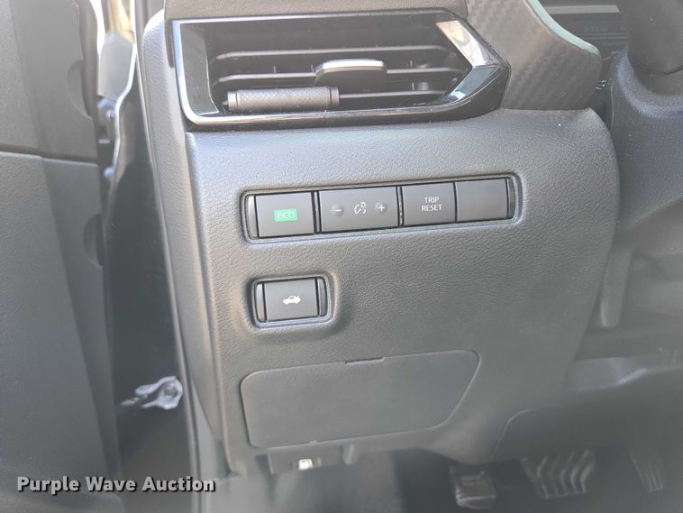 image for item EM7352 2021 Nissan Sentra 