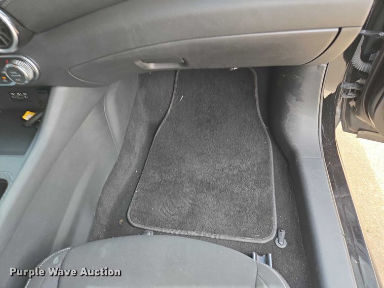 image for item EM7352 2021 Nissan Sentra 