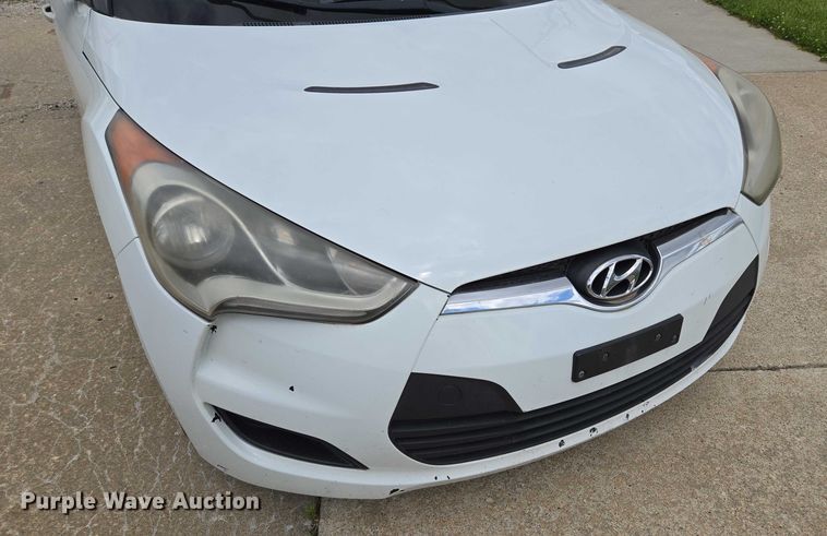 image for item EM7353 2013 Hyundai Velostar 