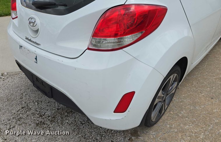 image for item EM7353 2013 Hyundai Velostar 