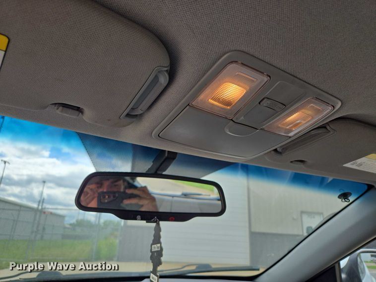 image for item EM7353 2013 Hyundai Velostar 