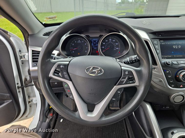 image for item EM7353 2013 Hyundai Velostar 