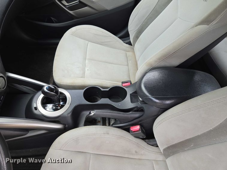 image for item EM7353 2013 Hyundai Velostar 