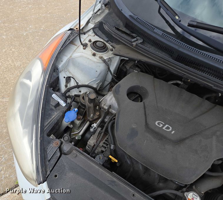 image for item EM7353 2013 Hyundai Velostar 