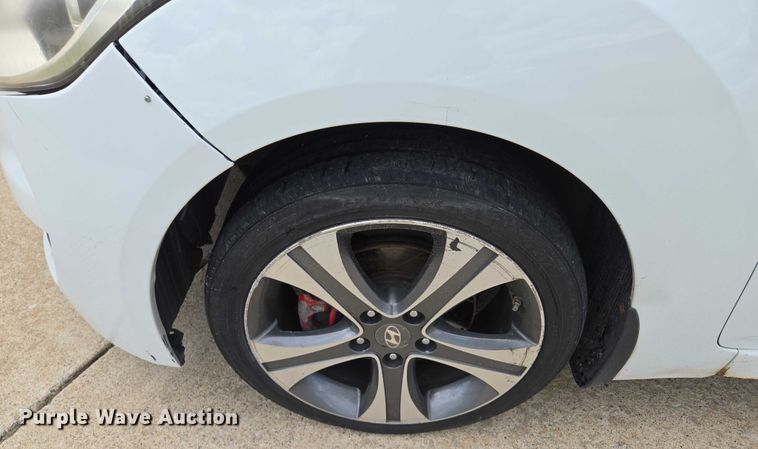 image for item EM7353 2013 Hyundai Velostar 