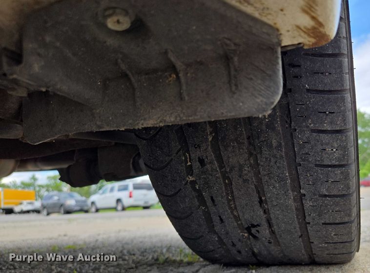 image for item EM7353 2013 Hyundai Velostar 