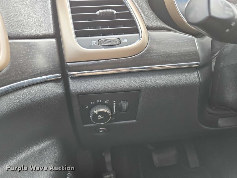 image for item EM7354 2014 Jeep Grand Cherokee SUV